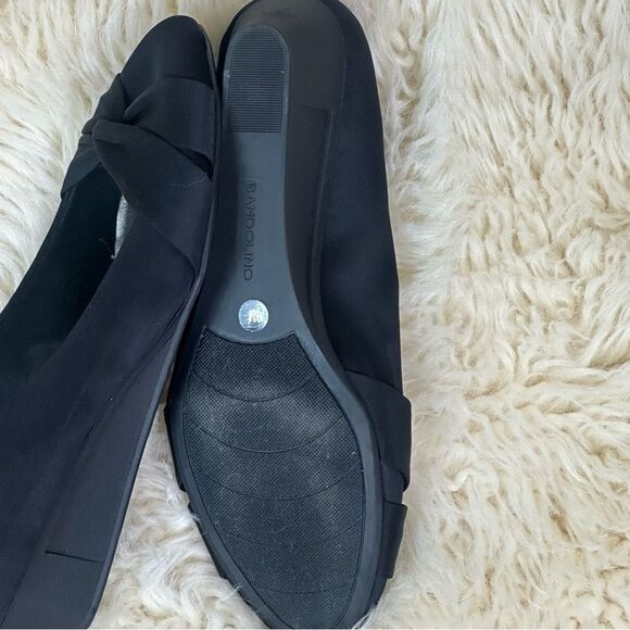 Bandolino Black Flats with Bow Detail - Picture 9 of 9